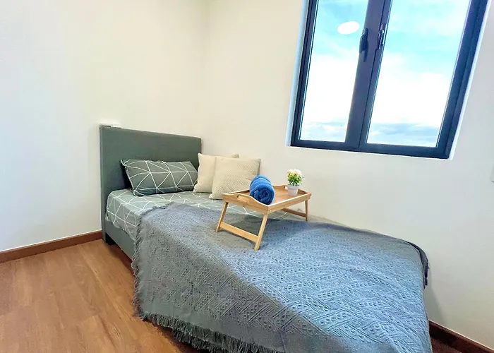 Central Park Tampoi 2 Bedroom By Luxecocoo Ck